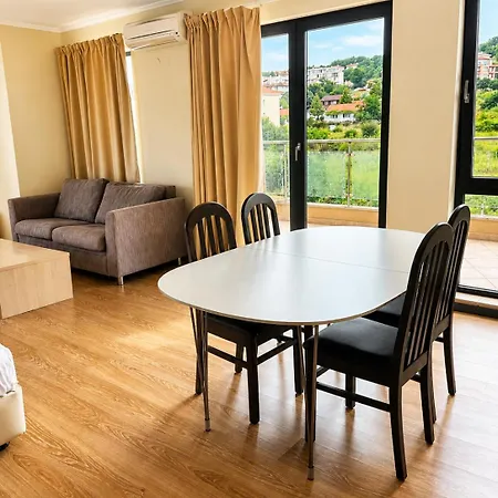 Apartament Byala Bjała